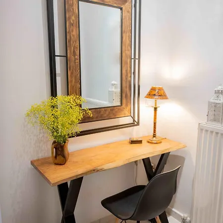 Cloe Corfu Airport * Anemomylos